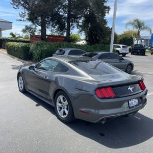 FORD MUSTANG V6 - 5