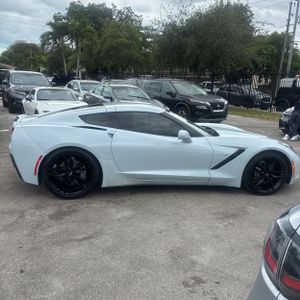 CHEVROLET CORVETTE STINGRAY - 10