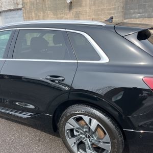 AUDI E-TRON QUATTRO PREMIUM PLUS - 6