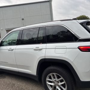 صورة 6 لـ 2023 JEEP GRAND CHEROKEE LAREDO X