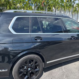 صورة 9 لـ 2024 BMW X7 XDRIVE40I