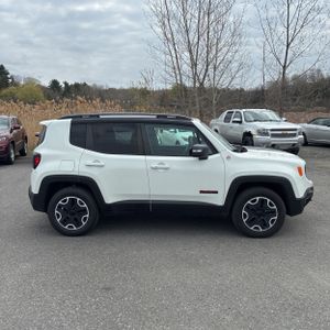 JEEP RENEGADE TRAILHAWK - 10