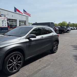 Mercedes-Benz GLA 250 - 2