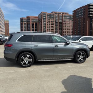 MERCEDES-BENZ GLS - 10