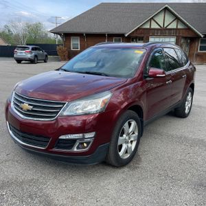 CHEVROLET TRAVERSE LT - 1
