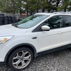 FORD ESCAPE TITANIUM - 2
