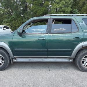 2004 Toyota SEQUOIA SR5 — фото 4