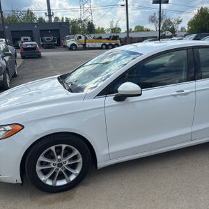 FORD FUSION SE - 2