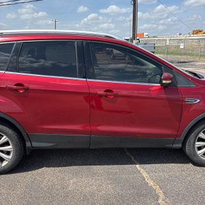 صورة مصغرة 11 لـ 2017 FORD ESCAPE TITANIUM