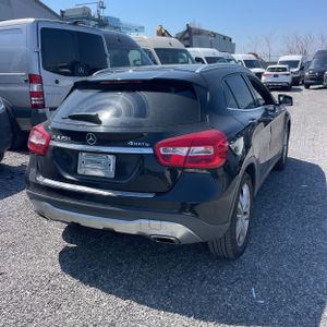 MERCEDES-BENZ GLA - 8