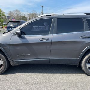 JEEP CHEROKEE LIMITED - 4