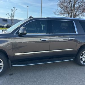 CADILLAC ESCALADE ESV LUXURY - 4
