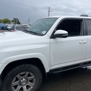 TOYOTA 4RUNNER - 2