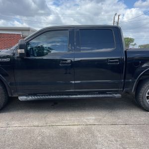 FORD F-150 LARIAT - 4