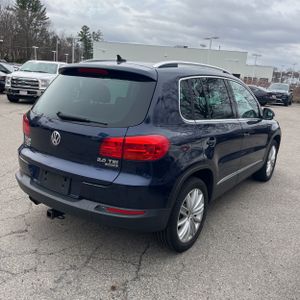 VOLKSWAGEN TIGUAN S 4MOTION - 8