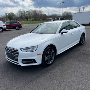 AUDI A4 2.0T PREMIUM - 1