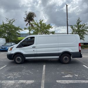 FORD TRANSIT 150 - 3