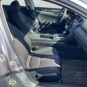 صورة مصغرة 32 لـ 2016 Honda CIVIC LX