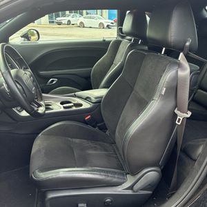 صورة مصغرة 32 لـ 2022 Dodge CHALLENGER GT