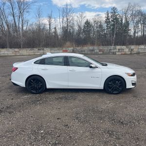 CHEVROLET MALIBU 1LT - 10