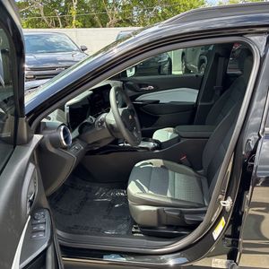 2025 Chevrolet TRAX LT — миниатюра 32