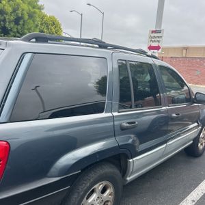 2004 JEEP GRAND CHEROKEE LAREDO photo 9
