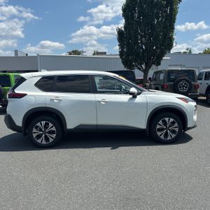 2022 Nissan ROGUE SV 照片 10