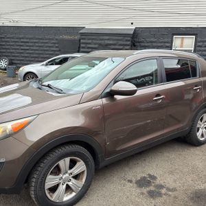 KIA SPORTAGE LX - 2