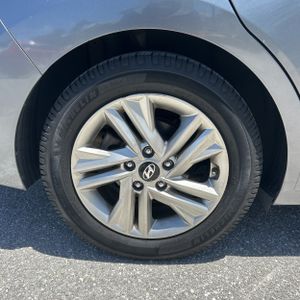 صورة مصغرة 19 لـ 2019 Hyundai ELANTRA SEL