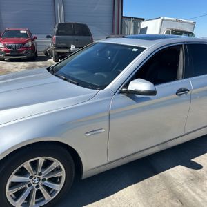 BMW 528I XDRIVE - 2