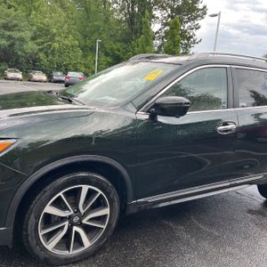 2020 Nissan ROGUE SL photo 2