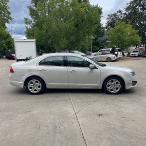 FORD FUSION SE - 10