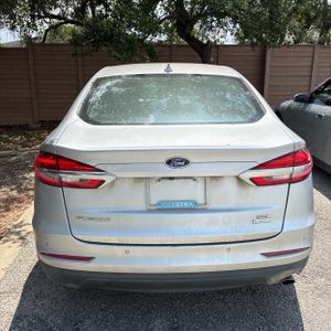 FORD FUSION SE - 7