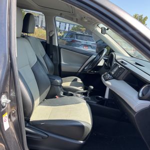2017 Toyota RAV4 XLE — миниатюра 33