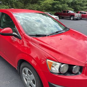 2015 Chevrolet SONIC LS AUTO — миниатюра 13