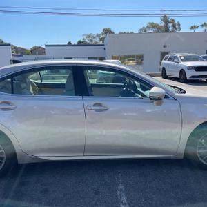 2018 Lexus ES 350 BASE — фото 11