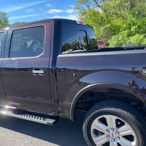 FORD F-150 LARIAT - 6