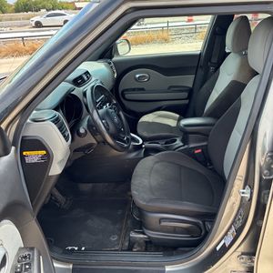 2019 KIA SOUL BASE — миниатюра 31