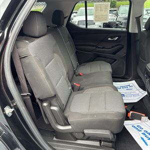 2021 Chevrolet TRAVERSE LS — миниатюра 34