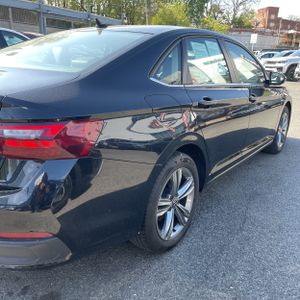 VOLKSWAGEN JETTA SE - 9