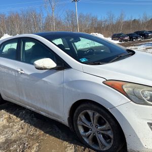 HYUNDAI ELANTRA GT BASE - 9