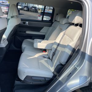 صورة 33 لـ 2025 Hyundai SANTA FE SEL