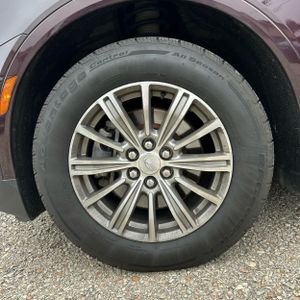 2017 Cadillac XT5 LUXURY — фото 17