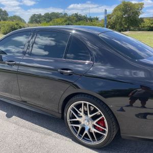 MERCEDES-BENZ E-CLASS AMG - 6