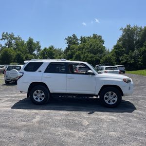 صورة 10 لـ 2014 Toyota 4RUNNER SR5