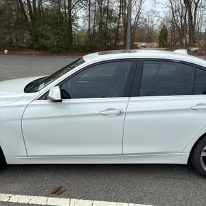 BMW 330I XDRIVE - 4
