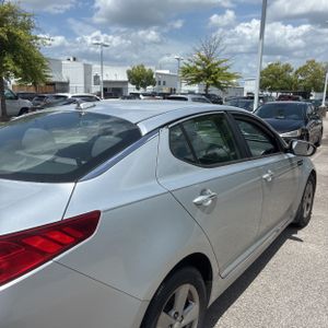 2015 KIA OPTIMA LX — фото 9