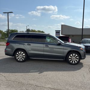 MERCEDES-BENZ GLS - 10