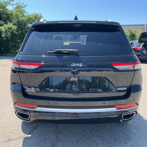 2022 JEEP GRAND CHEROKEE SUMMIT photo 7