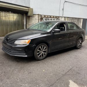 VOLKSWAGEN JETTA 1.4T SE - 3